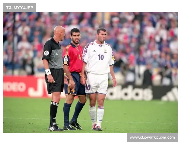 欧国联决赛主裁争议判罚 西班牙两粒点球未判引发热议