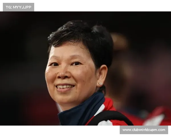 61岁卢森堡选手刷新泳坛年龄纪录 成为历史上最年长高台跳水资格赛选手